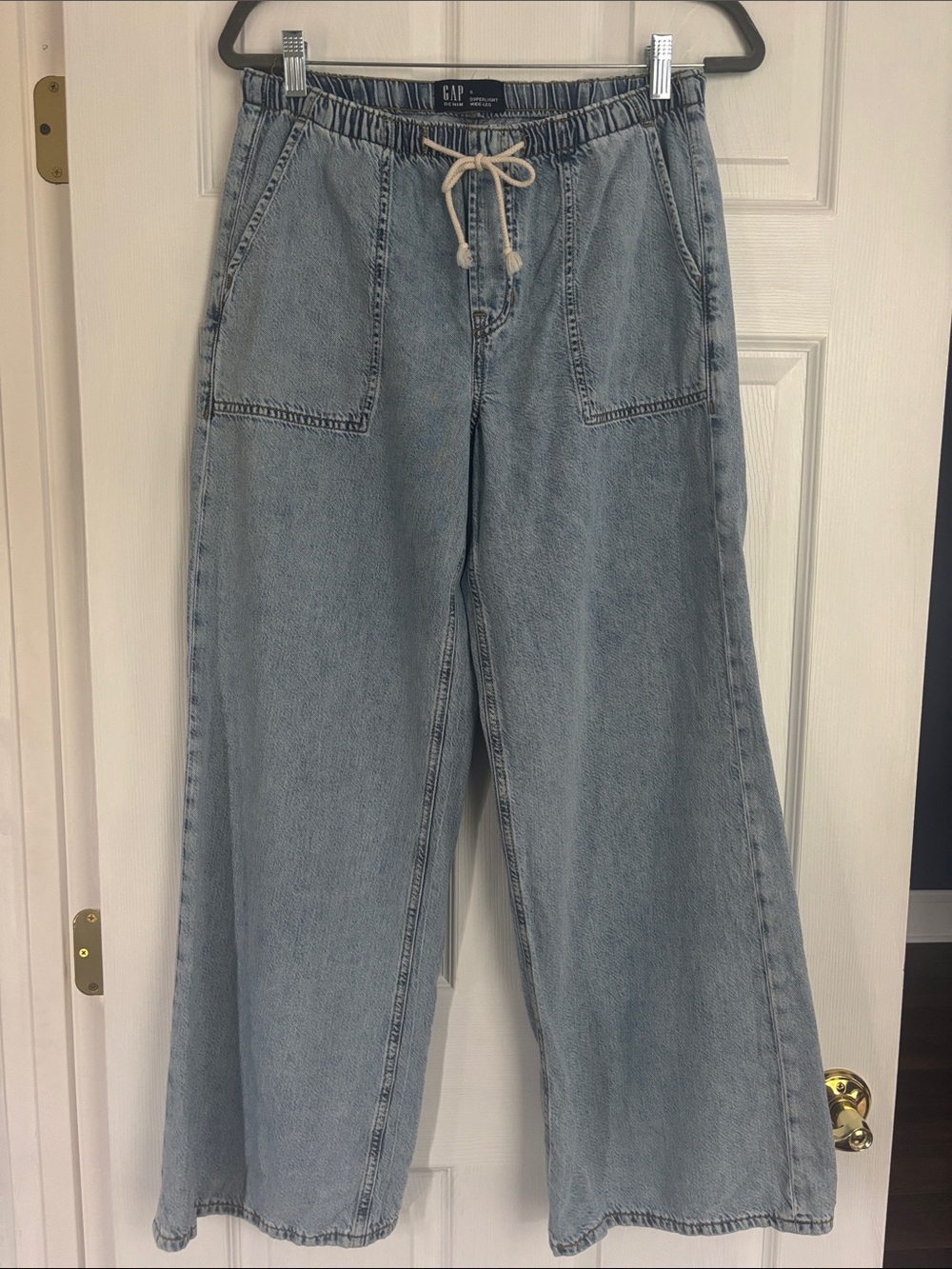 GAP Light Wash Wide-Leg Denim with Drawstring - Picture 4 of 8